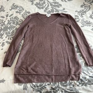 Lilac v neck sweater